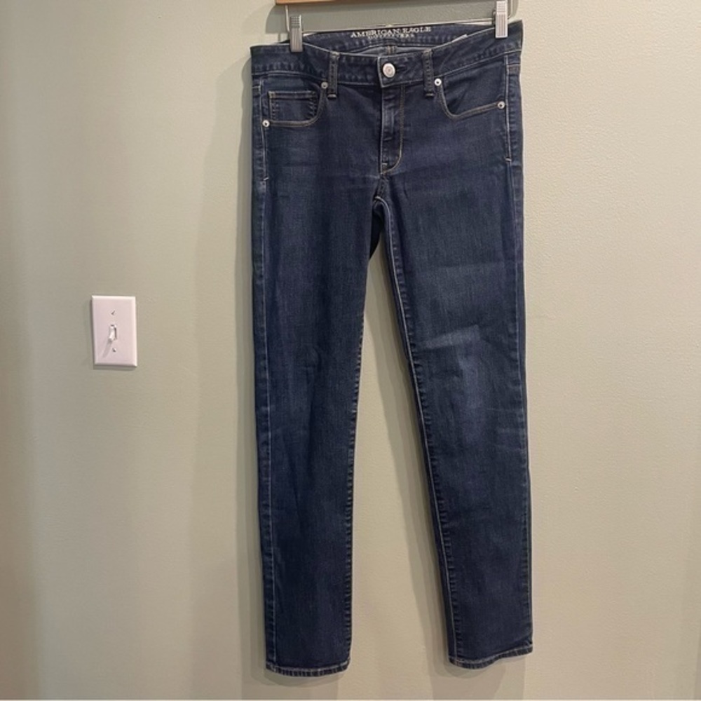 Women’s jeans size 6 American Eagle blue jeans king pants fitted skinny jeans 6